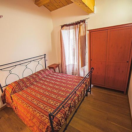 Il Ristoro Del Viandante Ξενοδοχείο Offagna Δωμάτιο φωτογραφία